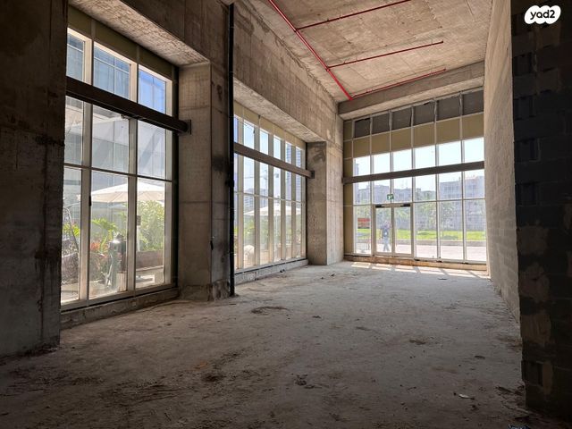 חנויות/ שטח מסחרי, דרך מנחם בגין 150, מונטיפיורי, הרכבת, תל אביב יפו