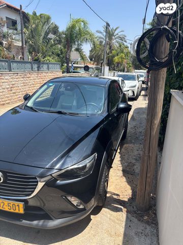מודעת רכב מאזדה CX-3