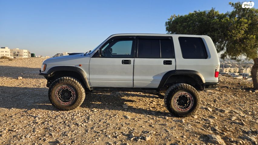 איסוזו טרופר