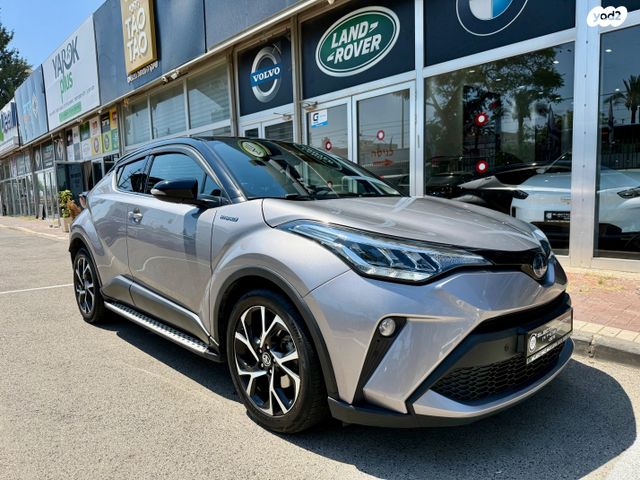 מודעת רכב טויוטה C-HR