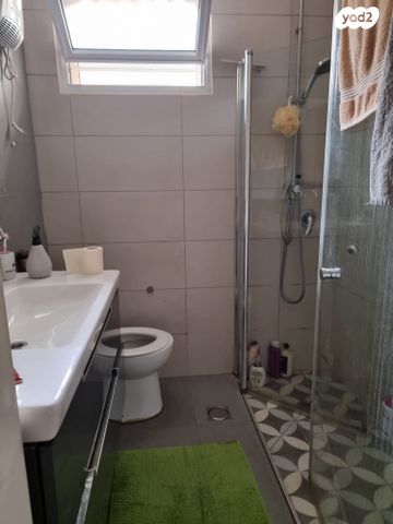 דו משפחתי, גילגל 19, צור יגאל, כוכב יאיר / צור יגאל