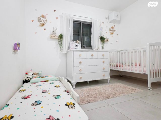 דירת גן, הבוצר 8, שכונה 8, תל מונד