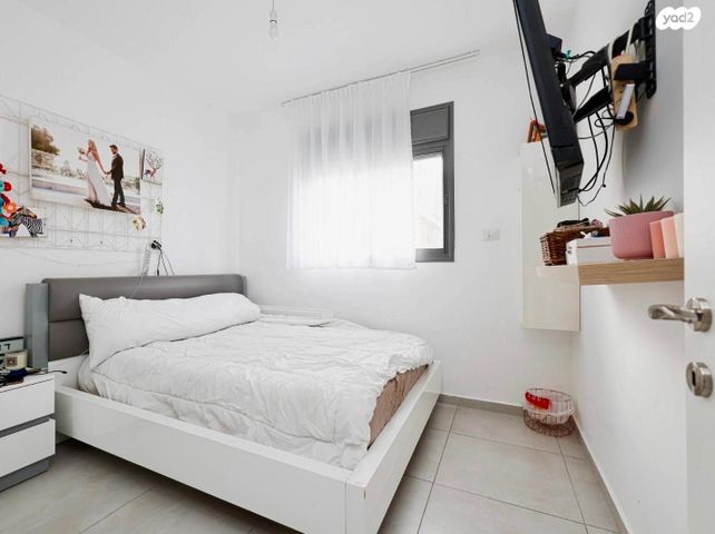 דירת גן, הבוצר 8, שכונה 8, תל מונד