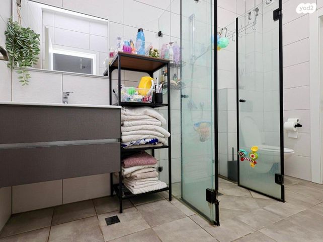 דירת גן, הבוצר 8, שכונה 8, תל מונד