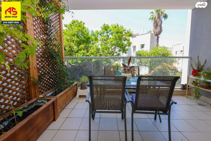 דירה, המייסדים, קזן, רעננה