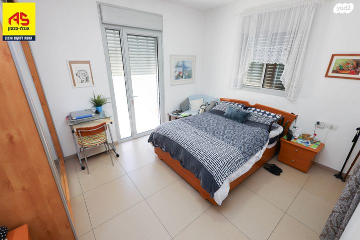 דירה, המייסדים, קזן, רעננה