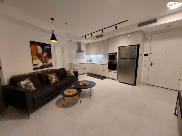 דירה, החשמונאים 96, גני שרונה, קרית הממשלה, תל אביב יפו