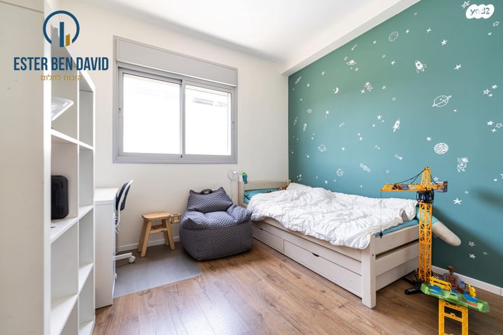 גג/ פנטהאוז, הוד השרון