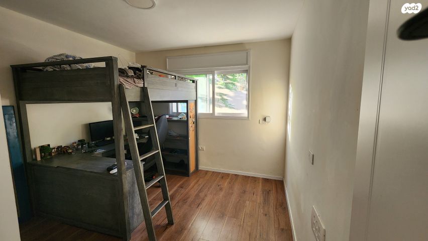 דירת גן, קרני שומרון