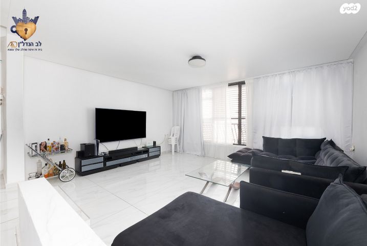 דופלקס, עגנון 8, דרום מערב ותיק, בת ים