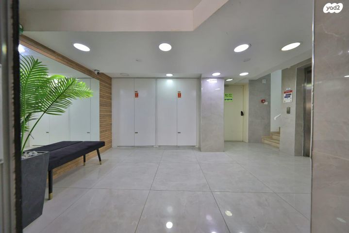 דירה, א.ד. גורדון 9, מוצקין הותיקה, קרית מוצקין