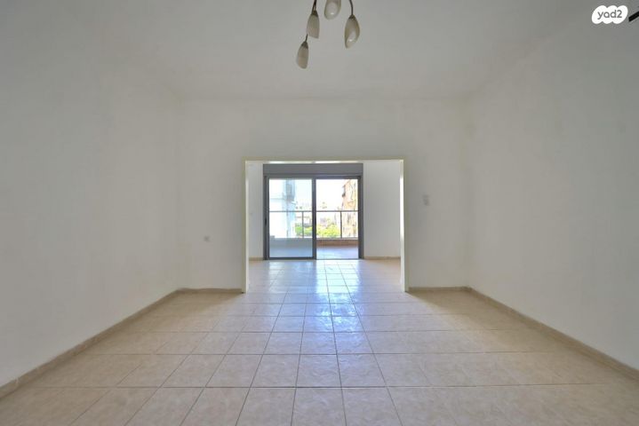 דירה, א.ד. גורדון 9, מוצקין הותיקה, קרית מוצקין