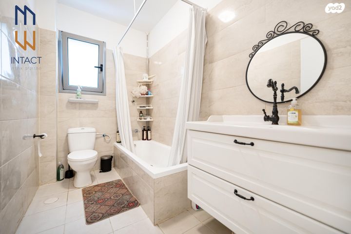 דירת גן, בצוותא, חריש