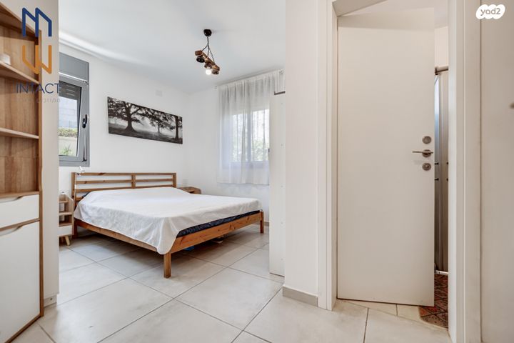 דירת גן, בצוותא, חריש