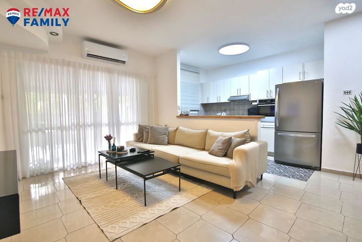 דירת גן, מנחם בגין 4, נווה גנים, קרית מוצקין