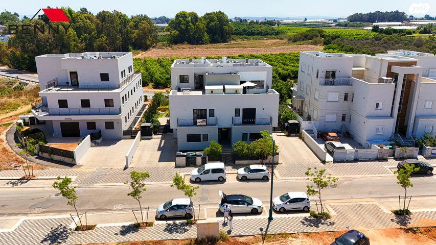 דופלקס, תל מונד