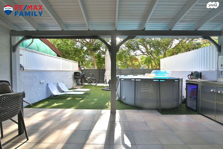 דירת גן, מנחם בגין 4, נווה גנים, קרית מוצקין