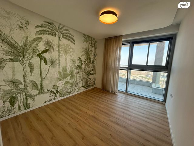 גג/ פנטהאוז, קרל פופר 15, קרית המדע, נתניה