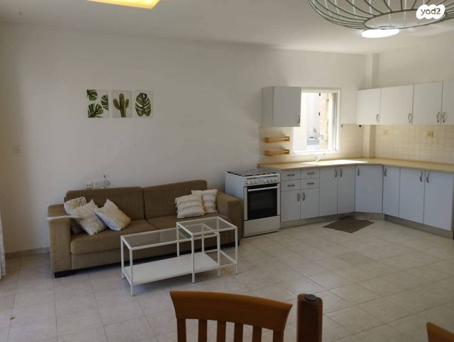 דירה, סמטת היסמין, נווה יהושע, ערמונים, רמת גן