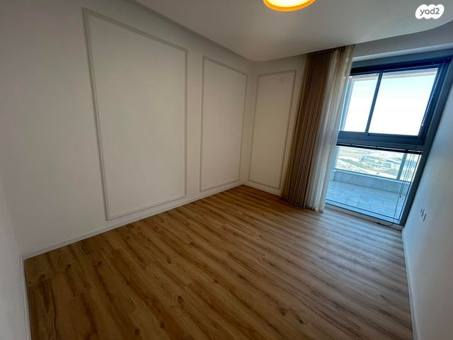 גג/ פנטהאוז, קרל פופר 15, קרית המדע, נתניה