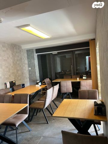 קליניקות, תל אביב, המושבה הגרמנית, חיפה