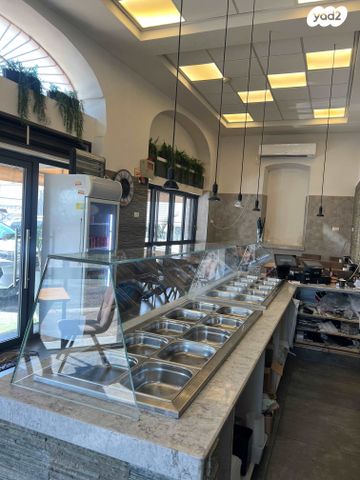 חנויות/ שטח מסחרי, תל אביב, המושבה הגרמנית, חיפה