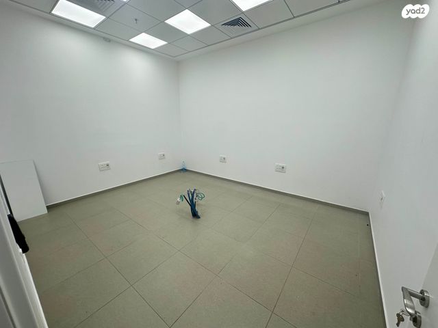 משרדים, מוריה, מודיעין מכבים רעות