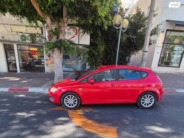 מודעת רכב סיאט לאון