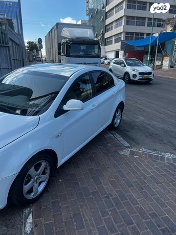 מודעת רכב אם ג'י 350