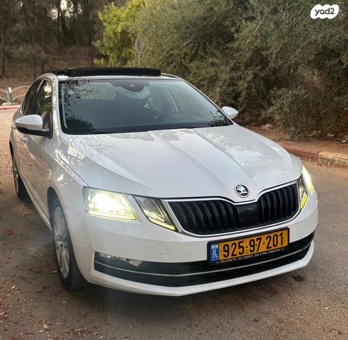 סקודה אוקטביה