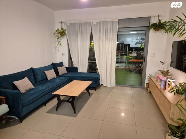 דירה, טופז 30, אבני חן, חריש