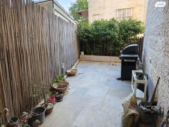 דירת גן, מבוא הגפן 2, העמק, צור הדסה