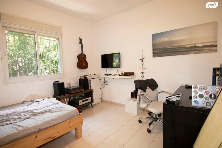 בית פרטי/ קוטג', הדר עם, הדר עם