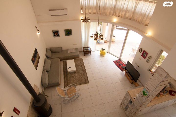 בית פרטי/ קוטג', הדר עם, הדר עם