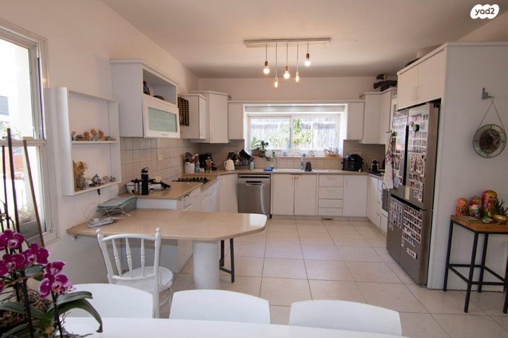 בית פרטי/ קוטג', הדר עם, הדר עם