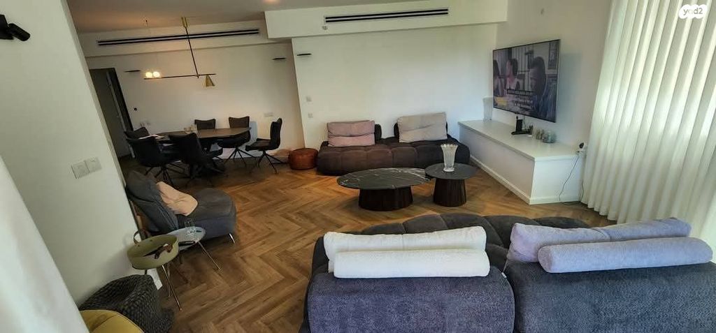 דירה, אלכסנדר סשה ארגוב 4, המשתלה, תל אביב יפו