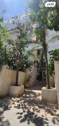 דירה, אלכסנדר סשה ארגוב 4, המשתלה, תל אביב יפו