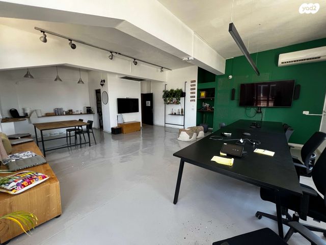 סטודיו, תושיה, מונטיפיורי, הרכבת, תל אביב יפו