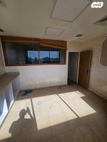 משרדים, יד חרוצים, תלפיות תעשיה ומסחר, ירושלים