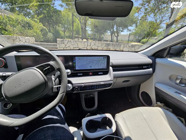 יונדאי איוניק 5