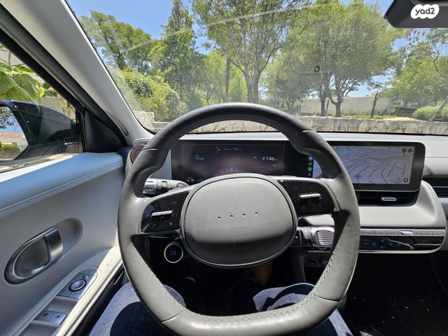 יונדאי איוניק 5