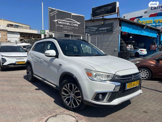 מודעת רכב מיצובישי ASX