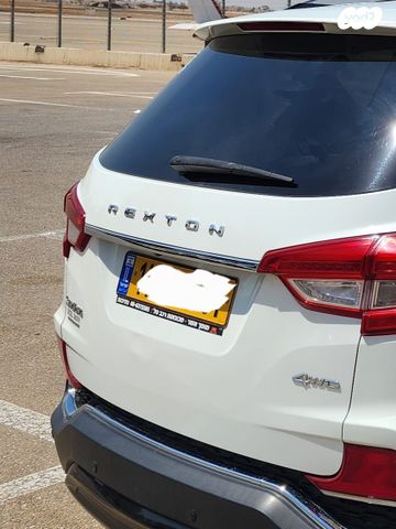 מודעת רכב סאנגיונג רקסטון