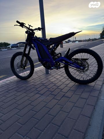 מודעת רכב סורון Light Bee X