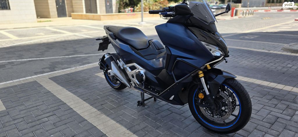 מודעת רכב הונדה פורזה 750