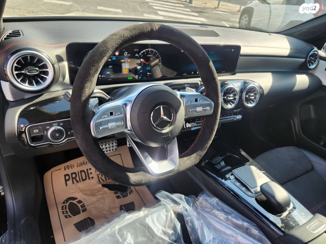 מרצדס-בנץ CLA