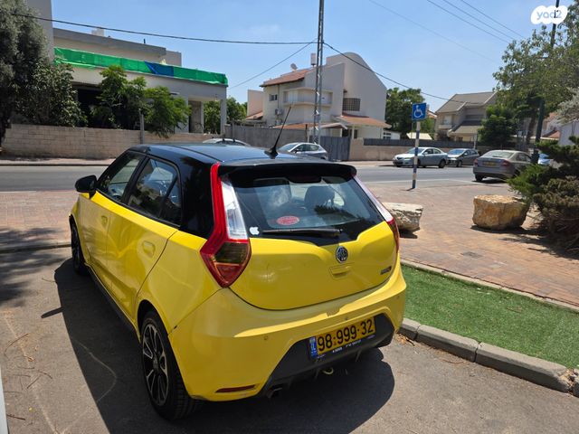 מודעת רכב אם ג'י MG3