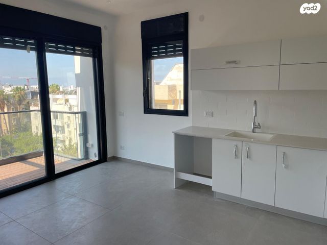 דירה, שדרות ביאליק 26, הדר, רמת השרון