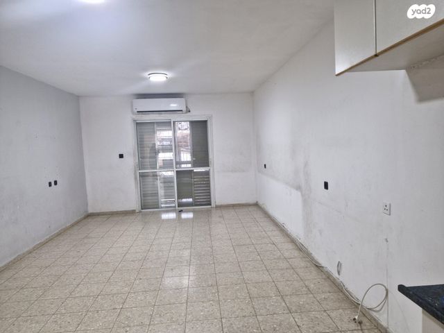 דירת גן, רפאל אלנקווה 52, בן גוריון, אופקים