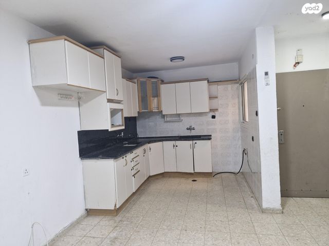 דירת גן, רפאל אלנקווה 52, בן גוריון, אופקים